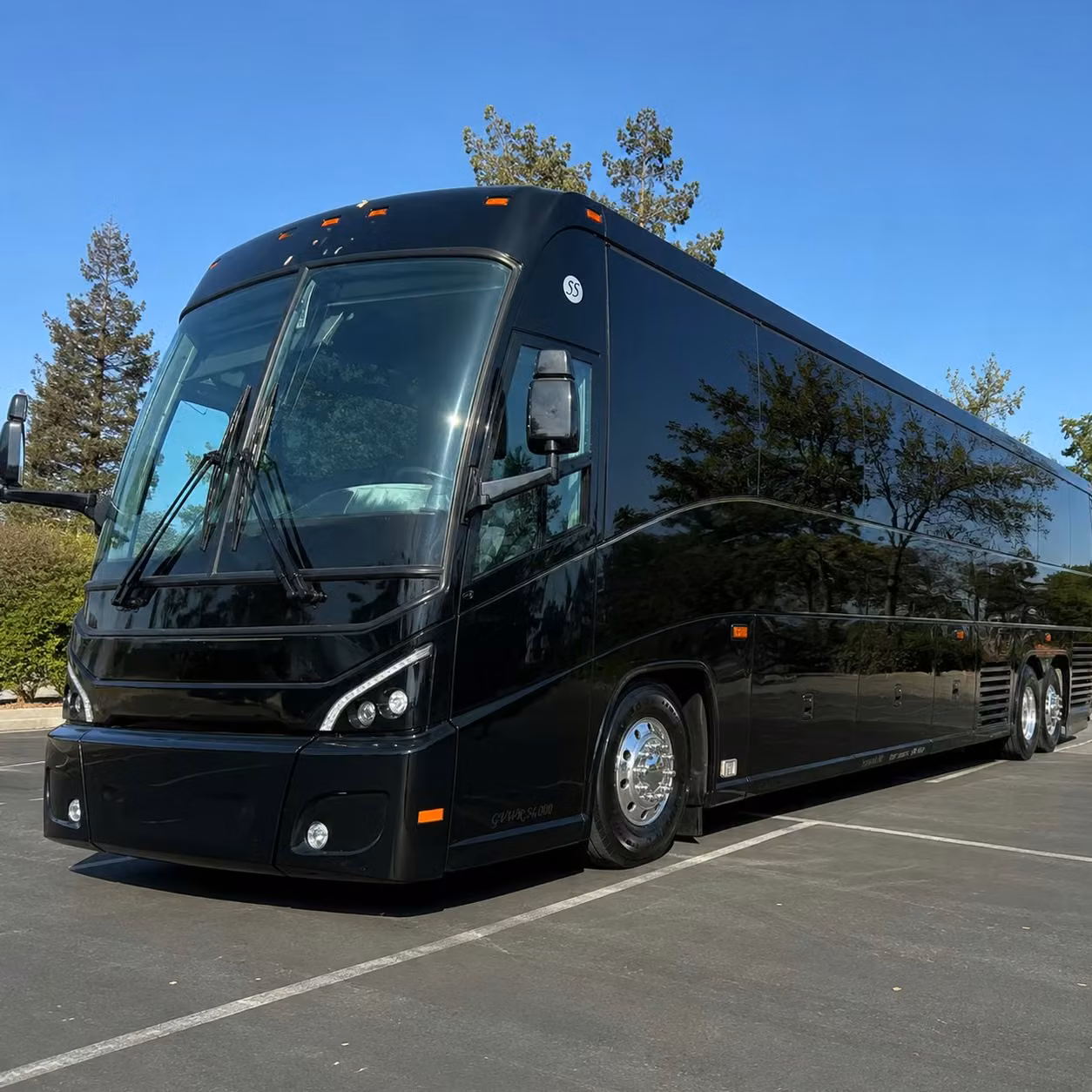chandler corporate groups use long distance bus rentals for retreats conferences and multi city business travel